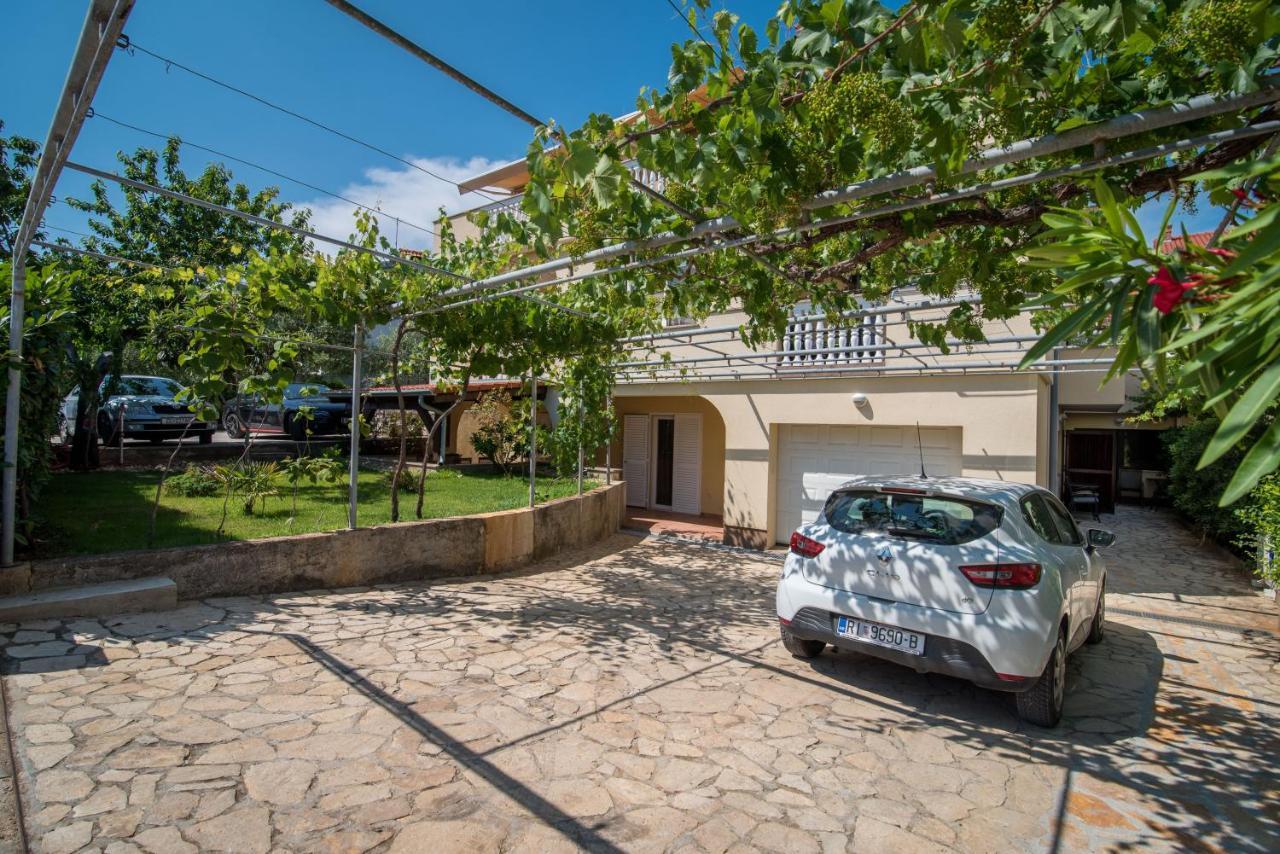 Apartments Bogdanic Krk I Крк Экстерьер фото