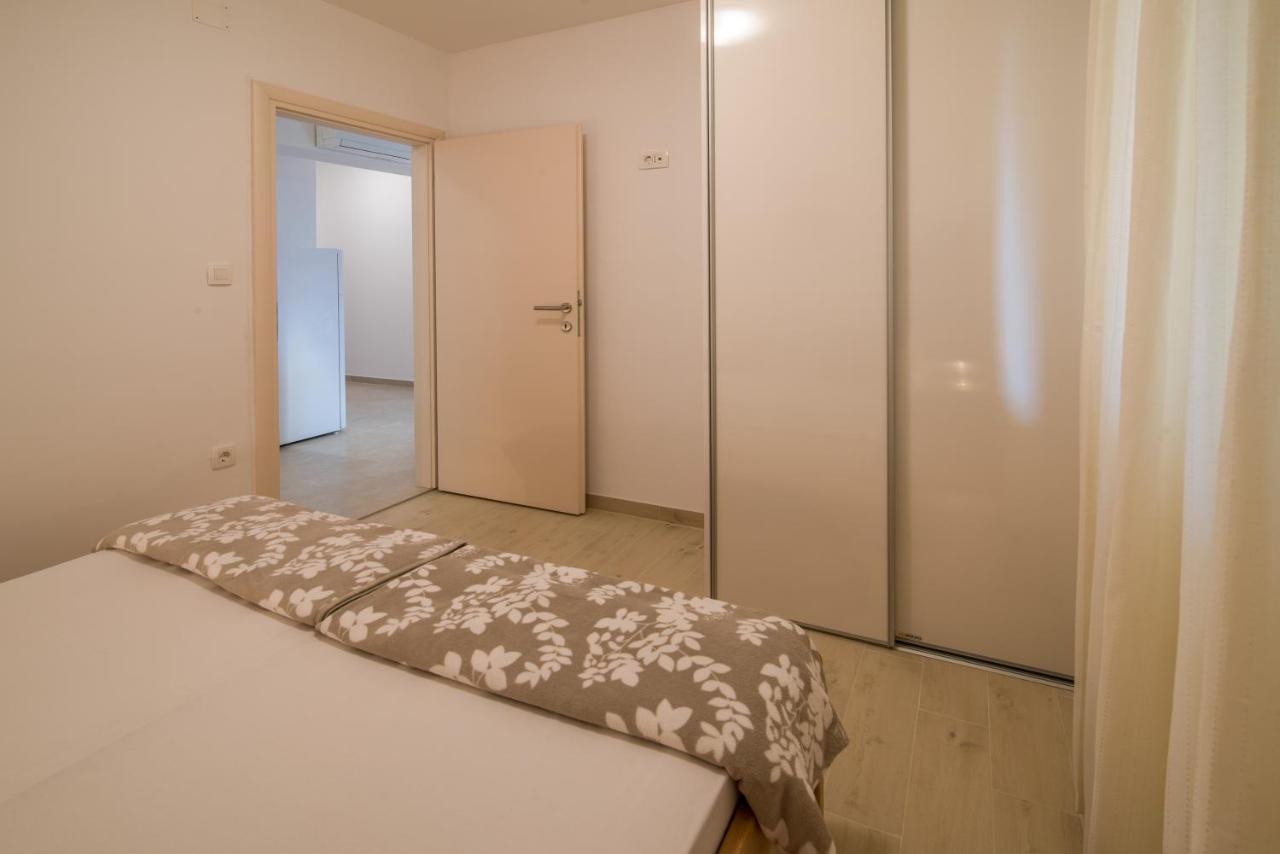 Apartments Bogdanic Krk I Крк Экстерьер фото