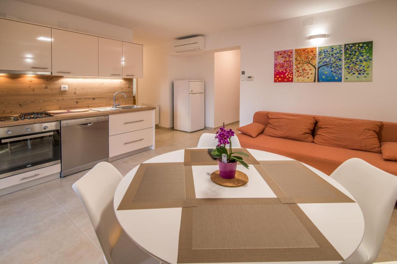 Apartments Bogdanic Krk I Крк Экстерьер фото