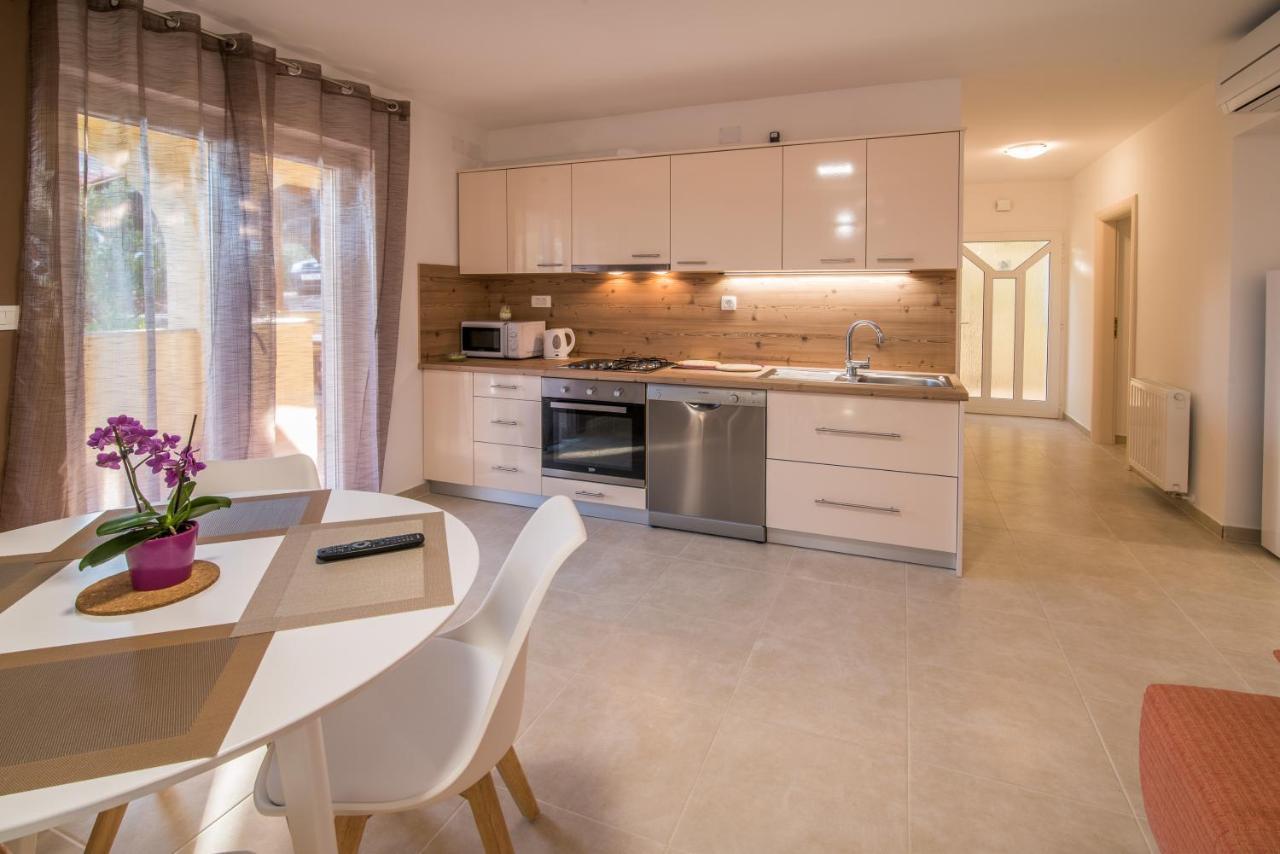 Apartments Bogdanic Krk I Крк Экстерьер фото